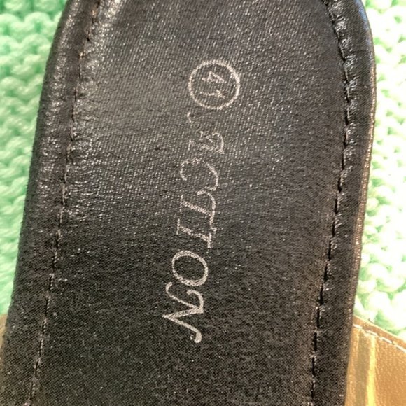 Action Black Sandal with rhinestones - Picture 4 of 4